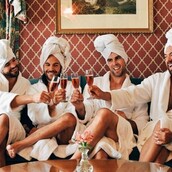 Αγόρια τρολάρουν τα μεγαλύτερα κλισέ των κοριτσιών στο Instagram και οι φωτογραφίες είναι επικές