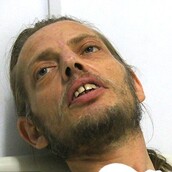 Ερωτοχτυπημένος Ολλανδός περίμενε 10 μέρες στο αεροδρόμιο κοπέλα που γνώρισε μέσω ίντερνετ