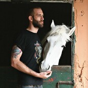 Επίσκεψη σε ένα φίλο, στον Ιππικό Όμιλο Βαρυμπόμπης