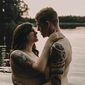 Η Στέφανι δεν πίστευε ποτέ πως θα τολμούσε να φωτογραφηθεί έτσι, αλλά τελικά το έκανε και το ίντερνετ τη λάτρεψε