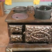 Μια κουζίνα- μινιατούρα όπου μπορείς να μαγειρέψεις μικροσκοπικές μερίδες φαγητού