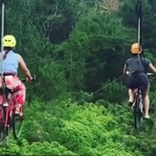 11 πράγματα που μπορείτε να κάνετε μόνο στις Φιλιππίνες - Ποδήλατο στον... αέρα για παράδειγμα