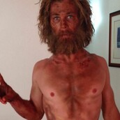 Το αδυνατισμένο κορμί του Chris Hemsworth είναι το Xόλιγουντ buzz της ημέρας