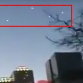 Πέντε UFO πάνω από το Φοίνιξ;- Το βίντεο που κάνει θραύση στους λάτρεις των εξωγήινων θεωριών