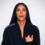 Η Κιμ Καρντάσιαν λέει πως «προετοιμάστηκε ψυχολογικά» για το ενδεχόμενο να την βιάσουν και να την σκοτώσουν οι ληστές