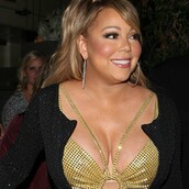 Συγχαρητήρια! Μακράν η πιο πιο επική εμφάνιση της Μαράια Κάρεϊ