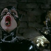 Κι όμως, η Μισέλ Φάιφερ είχε βάλει στο στόμα της ένα αληθινό πουλί για την σκηνή αυτή