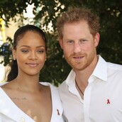 Ρώτησαν τη Rihanna αν θα είναι στον γάμο του πρίγκιπα Χάρι κι εκείνη έδωσε την καλύτερη απάντηση