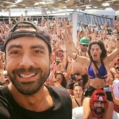 Behold! H κρουαζιέρα του Τανιμανίδη κάνει απόβαση στη Μύκονο ???