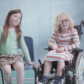 Τι σε κάνει πράγματι διαφορετικό απ΄τον άλλο; Τα παιδιά απαντούν.