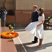 Όταν το φόρεμα της Κέιτ Μίντλετον ανεβαίνει, πέφτει το επίπεδο δημοσιογραφίας