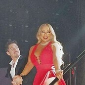 Ενός λεπτού σιγή για την επικά fail φωτογραφία που ανέβασε η Μαράια Κάρεϊ στο Instagram