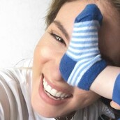 Η Αθηνά Οικονομάκου μιλά για το θηλασμό, τη μητρότητα και δηλώνει: Δεν διαφέρω από τη μέση Ελληνίδα μητέρα