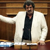 Κραουνάκης προς επικριτές Πολάκη: «Λούγκρες, τον θέλετε όλες, τον ψηλό, τον Κρητίκαρο»