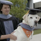 Λαμπραντόρ πήρε πτυχίο πανεπιστημίου - Η τελετή απονομής