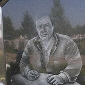 Οι φανταχτερές ταφόπλακες των ρώσων μαφιόζων 