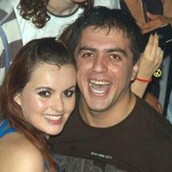 Γυναίκα παντρεύεται το δολοφόνο της δίδυμης αδελφής της 