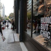 Η Μαρία Αντουανέτα προτείνει: «Πεινασμένος αλλά μοδάτος»