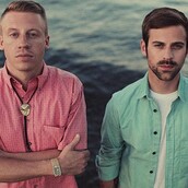 Ο πρώτος τραγουδιστής που, χωρίς συμβόλαιο!, πάει στο Νο1!