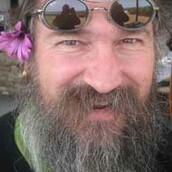 Τζίμης Πανούσης: "Ο Λάκης Γαβαλάς είναι θλιβερή προσωπικότητα - χρειάζεται εγχείριση αλλαγής ήθους"