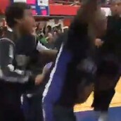 Ένα από τα πιό τρελά Buzzer-Beaters στην ιστορία του μπάσκετ 