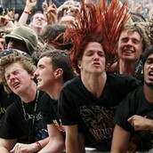 Παίρνει επίδομα αναπηρίας λόγω εθισμού στο heavy metal 