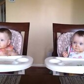 Εξωφρενικά αξιολάτρευτα δίδυμα