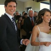 Άρπαξαν φωτιά τα μαλλιά φωτογράφου σε γαμήλια τελετή