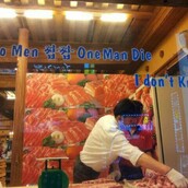 Τι δουλειά έχει ο θάνατος σε βιτρίνα εστιατορίου;