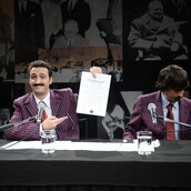 Η ώρα 8 το βράδυ ανήκει στους Έλληνες