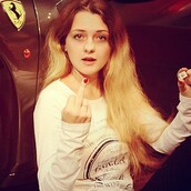 Η επιδεικτική καρφίτσα των πλουσίων