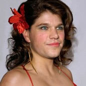 Ο Μatt Damon και άλλοι 14 διάσημοι με ’αλλαγή φύλου’!