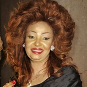 Chantal: H cult Πρώτη Κυρία του Καμερούν 