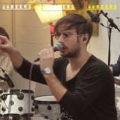 Η πρώτη μπάντα που σε αφήνει να την δεις όσο μεθυσμένη θέλεις, σε ένα interactive βίντεο!