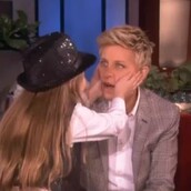 H DeGeneres με καλεσμένο τον μεγαλύτερο μικρό της θαυμαστή 