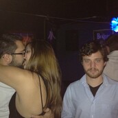 "Φασώνεστε δημοσίως; Είμαστε ακριβώς πίσω σας!"