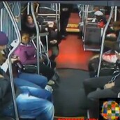 Δε με νοιάζει αν έχεις όπλο, δεν θα μου κλέψεις το iPhone μου!