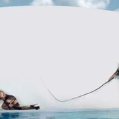 WORK BITCH! Η Britney και οι σκλάβες της