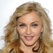 Στέλνεις sms στη διάρκεια της ταινίας; Βγές έξω, ακόμα κι αν είσαι η Μαντόνα!