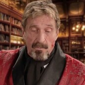 O John McAfee εξηγει πώς να απεγκαταστησετε το McAfee Antivirus