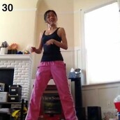 Πώς μία κοπέλα έμαθε να χορεύει - σε έναν χρόνο