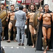 This is SPARTA...στο μετρό του Λονδίνου