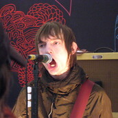 Ο τραγουδιστής των Enemy διέγραψε το twitter του επειδή τον αποκάλεσαν hobbit