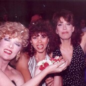 H Τούλα Σπινέλλη αφηγείται τη ζωή της