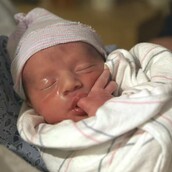 Tα πρώτα μωρά του 2015 σε μια υπέροχη διαφήμιση