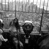 Η πιο ακριβή τόπλες φωτογραφία και η δικαστική διαμάχη με το Empire State Building