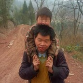 Μάλλον ο πατέρας της χρονιάς!