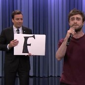 O Daniel Radcliffe είναι καταπληκτικός ράπερ