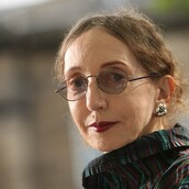 Η Τζόις Κάρολ Όουτς δημιουργεί (και πάλι) αναταραχή στο Τwitter