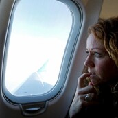 Γιατί στην απογείωση και προσγείωση του αεροπλάνου μας ζητάνε να έχουμε τα κλείστρα των παραθύρων ανοιχτά;